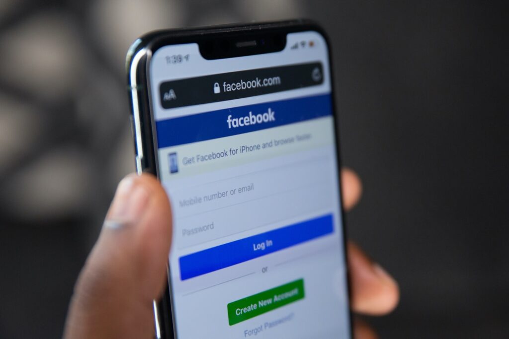 facebook.com mobile page on a mobile Safari browser